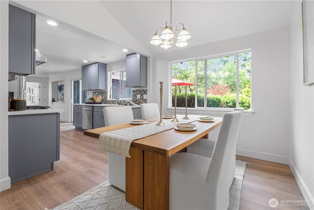 11527 113th PL NE, Kirkland, WA 98033