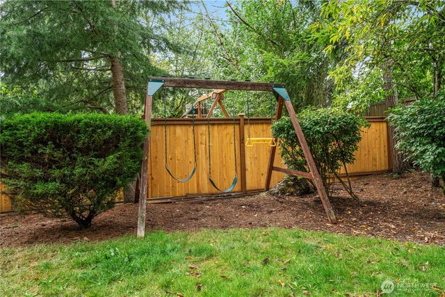 11527 113th PL NE, Kirkland, WA 98033