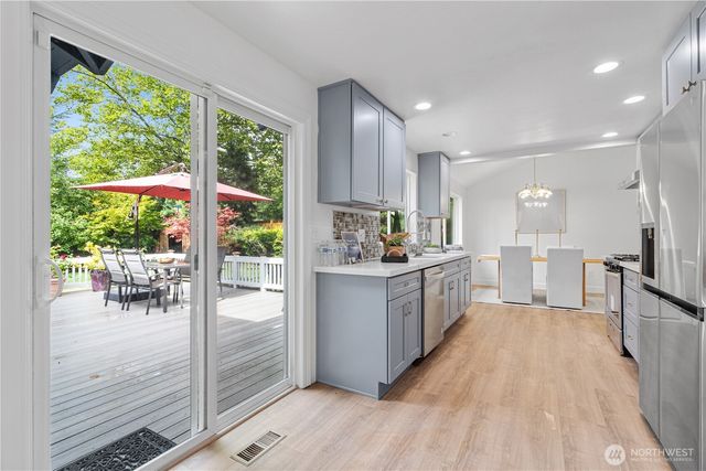 11527 113th PL NE, Kirkland, WA 98033