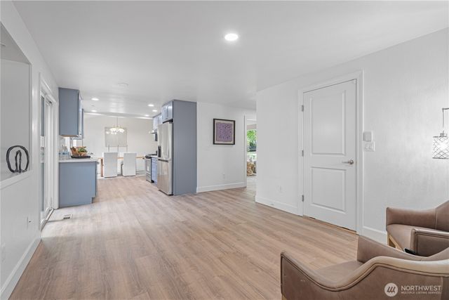 11527 113th PL NE, Kirkland, WA 98033