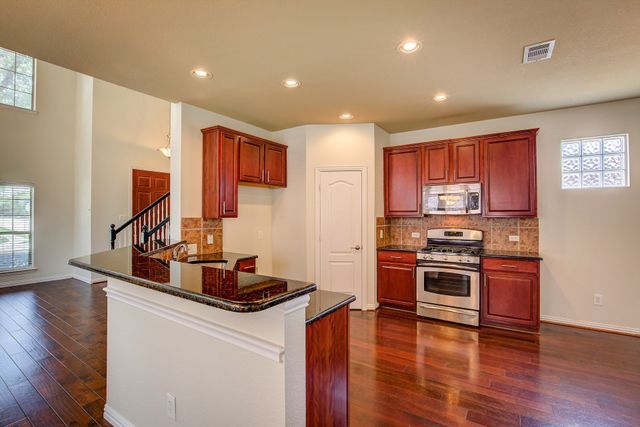 4321 Peregrine Way, Carrollton, TX 75010