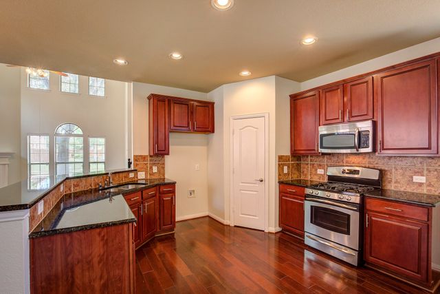4321 Peregrine Way, Carrollton, TX 75010