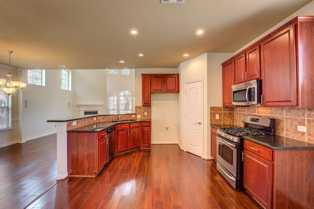 4321 Peregrine Way, Carrollton, TX 75010