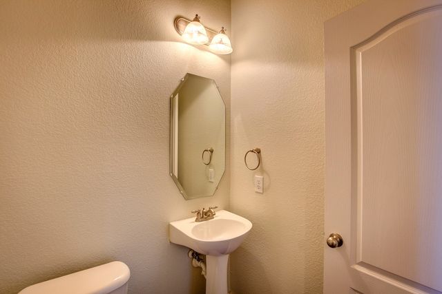 4321 Peregrine Way, Carrollton, TX 75010