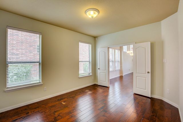 4321 Peregrine Way, Carrollton, TX 75010