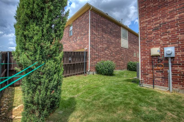 4321 Peregrine Way, Carrollton, TX 75010