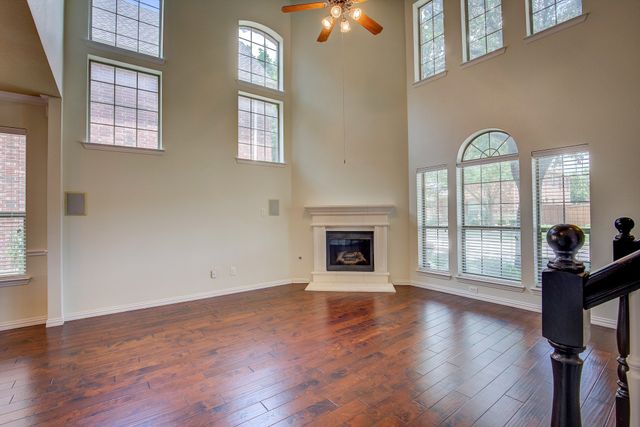 4321 Peregrine Way, Carrollton, TX 75010