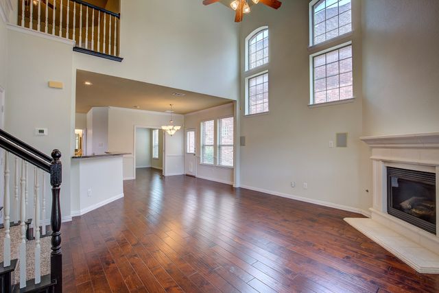 4321 Peregrine Way, Carrollton, TX 75010
