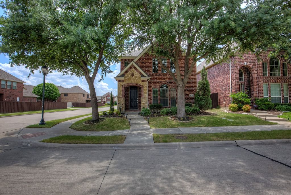 4321 Peregrine Way, Carrollton, TX 75010