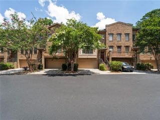 3154 Chestnut Woods Drive, Atlanta, GA 30340