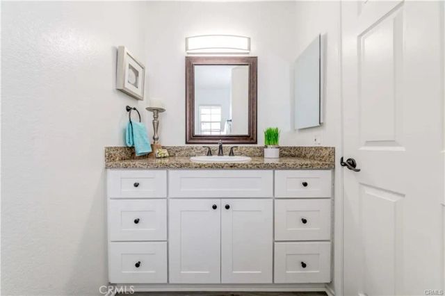 900 W Country View 36, La Habra, CA 90631