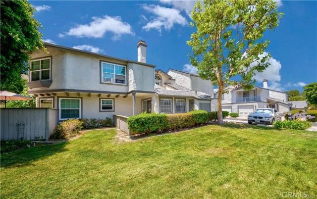 900 W Country View 36, La Habra, CA 90631