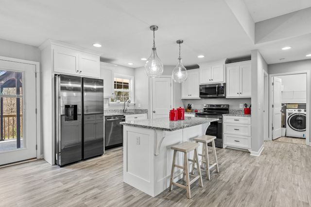 2088 Garner Rd, Mount Pleasant, TN 38474