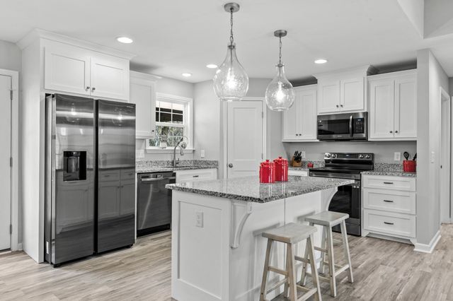 2088 Garner Rd, Mount Pleasant, TN 38474