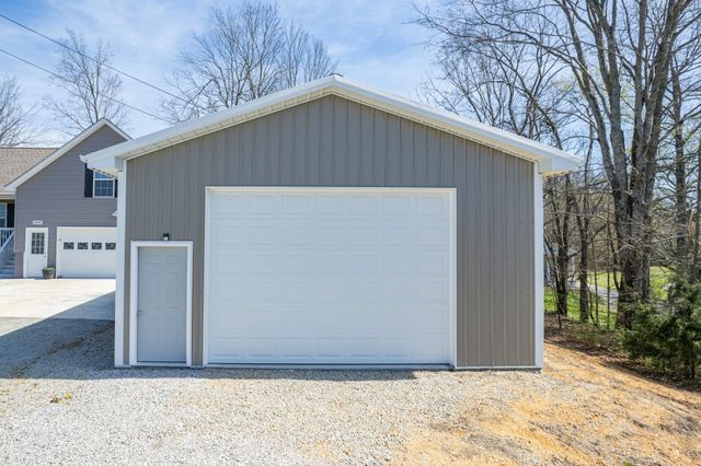 2088 Garner Rd, Mount Pleasant, TN 38474