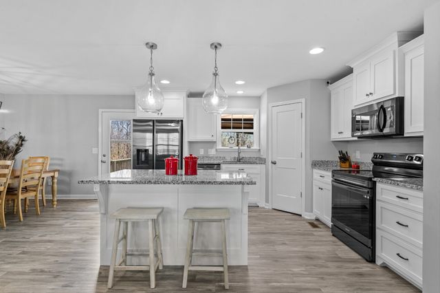 2088 Garner Rd, Mount Pleasant, TN 38474