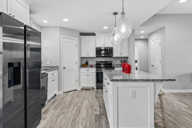 2088 Garner Rd, Mount Pleasant, TN 38474