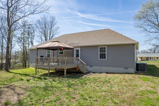 2088 Garner Rd, Mount Pleasant, TN 38474