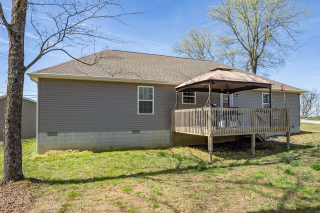 2088 Garner Rd, Mount Pleasant, TN 38474