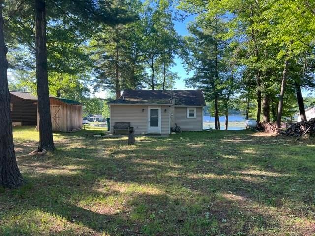 2820 Ridge Road, Harrison, MI 48625