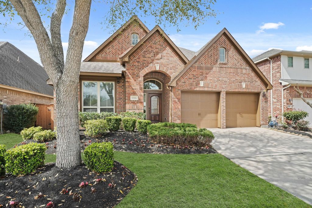 10306 Rouken Glen Court, Richmond, TX 77407