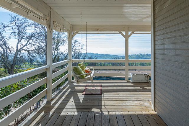 9739 Carrizo Way, La Grange, CA 95329