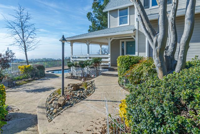 9739 Carrizo Way, La Grange, CA 95329