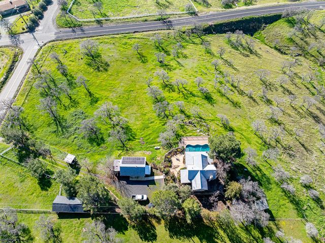 9739 Carrizo Way, La Grange, CA 95329