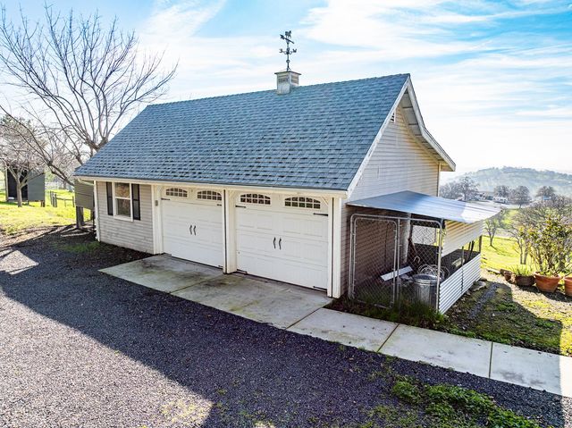 9739 Carrizo Way, La Grange, CA 95329