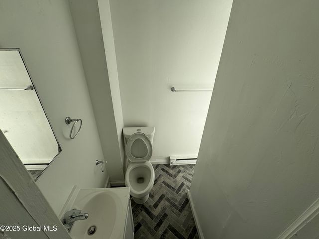 663 2nd Avenue 3, Troy, NY 12182