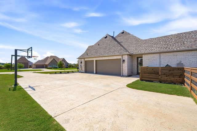 516 Westcreek Lane, Northlake, TX 76226