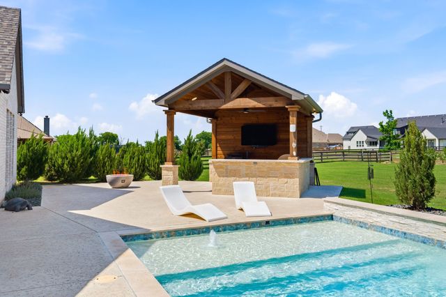 516 Westcreek Lane, Northlake, TX 76226
