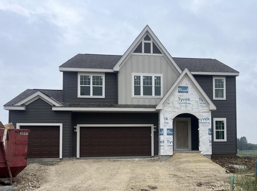 626 Hawks Ridge ROAD, Grafton, WI 53024