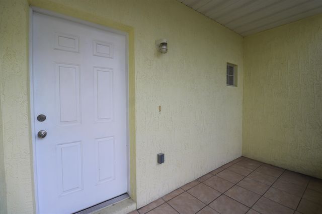 825 Anastasia Blvd A-9, St Augustine, FL 32080