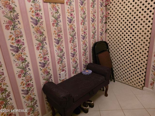 21 Provence Drive, Manchester, NJ 08759