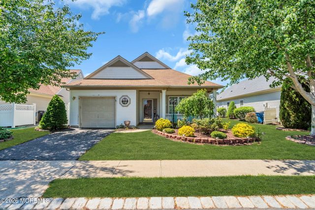 21 Provence Drive, Manchester, NJ 08759