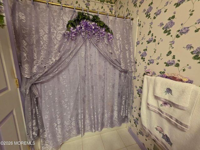 21 Provence Drive, Manchester, NJ 08759