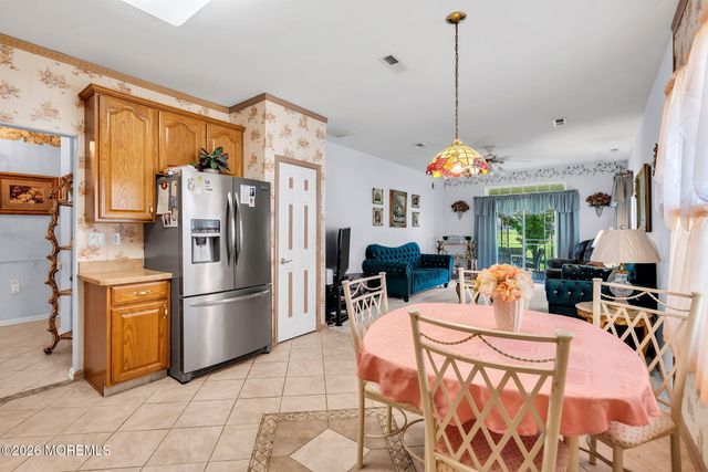 21 Provence Drive, Manchester, NJ 08759