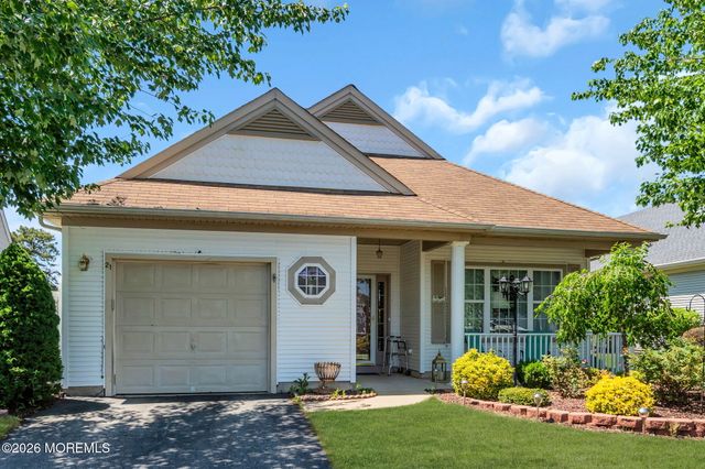 21 Provence Drive, Manchester, NJ 08759