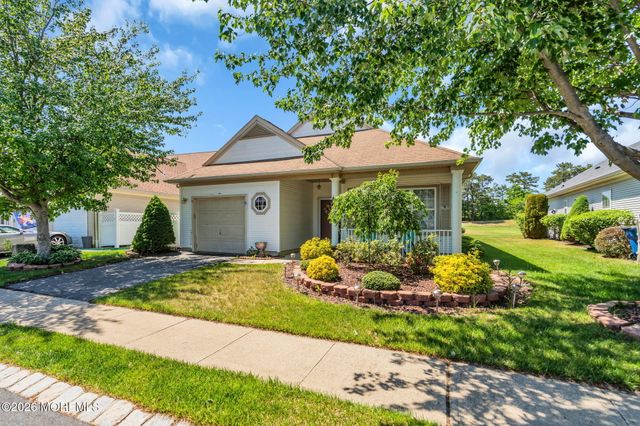 21 Provence Drive, Manchester, NJ 08759