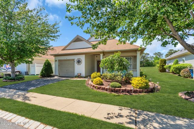 21 Provence Drive, Manchester, NJ 08759
