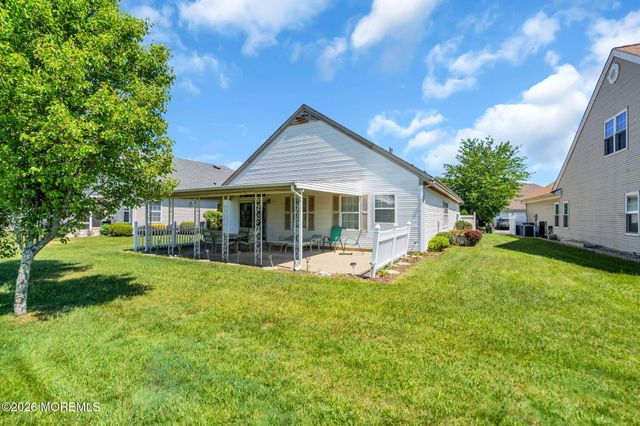 21 Provence Drive, Manchester, NJ 08759