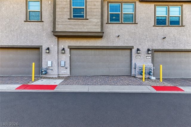 667 Sleeping City Avenue, Henderson, NV 89015