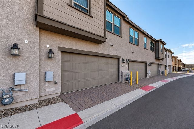 667 Sleeping City Avenue, Henderson, NV 89015