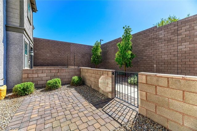 667 Sleeping City Avenue, Henderson, NV 89015