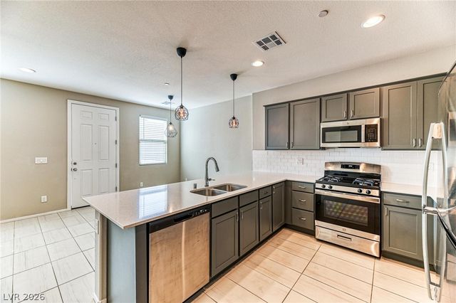 667 Sleeping City Avenue, Henderson, NV 89015