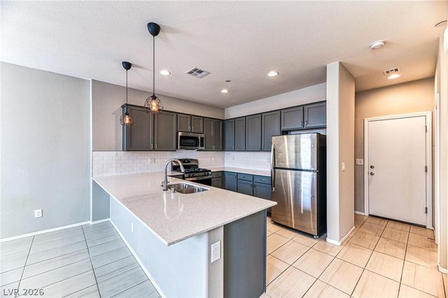 667 Sleeping City Avenue, Henderson, NV 89015