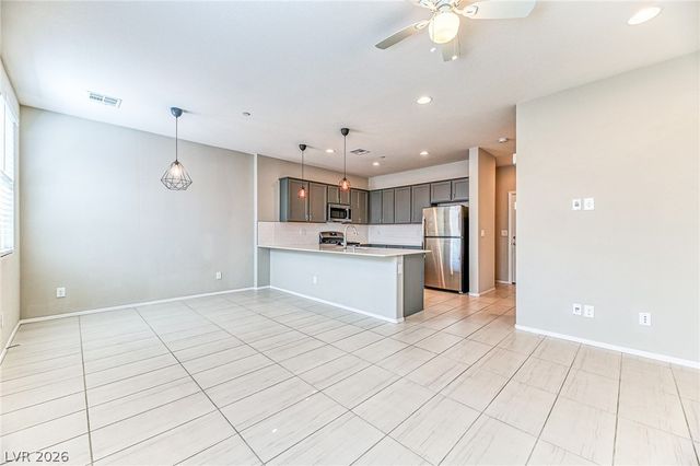 667 Sleeping City Avenue, Henderson, NV 89015