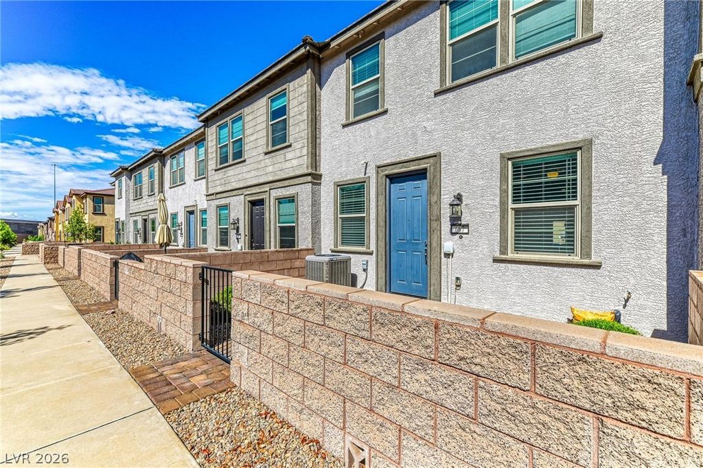 667 Sleeping City Avenue, Henderson, NV 89015