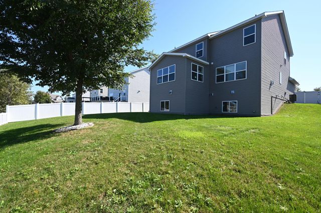 3343 129th Avenue NE, Blaine, MN 55449